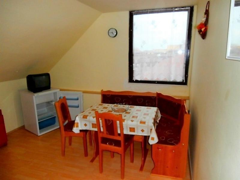 Apartmany-Stany-Karavany – Apartmán s dvoma spálňami – fotografia 4