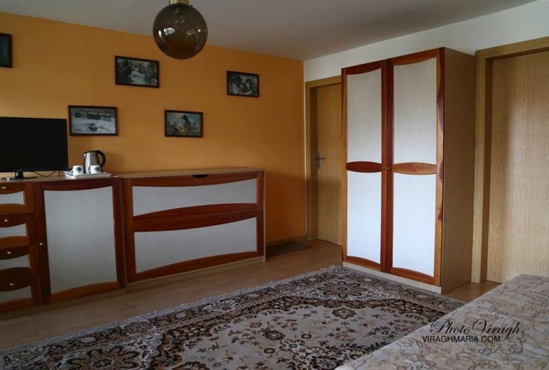 Vila Hubert – Dvojlôžková izba s balkónom – fotografia 3