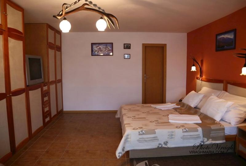 Vila Hubert – Dvojlôžková izba – fotografia 1