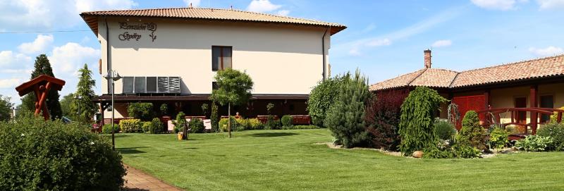 Győry Guesthouse and its garden