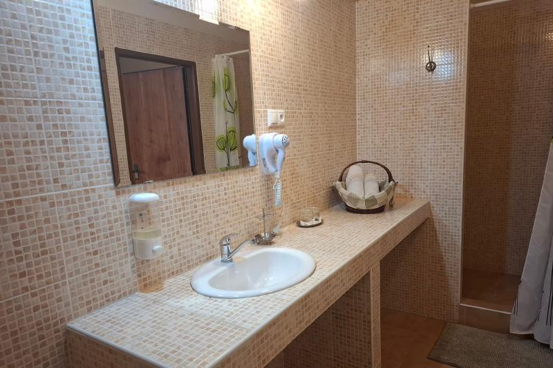 Hotel Plauter Kúria – Dvojlôžková izba – fotografia 3