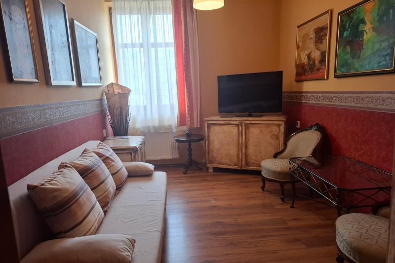 Hotel Plauter Kúria – Rodinná suita s dvoma spálňami – fotografia 3