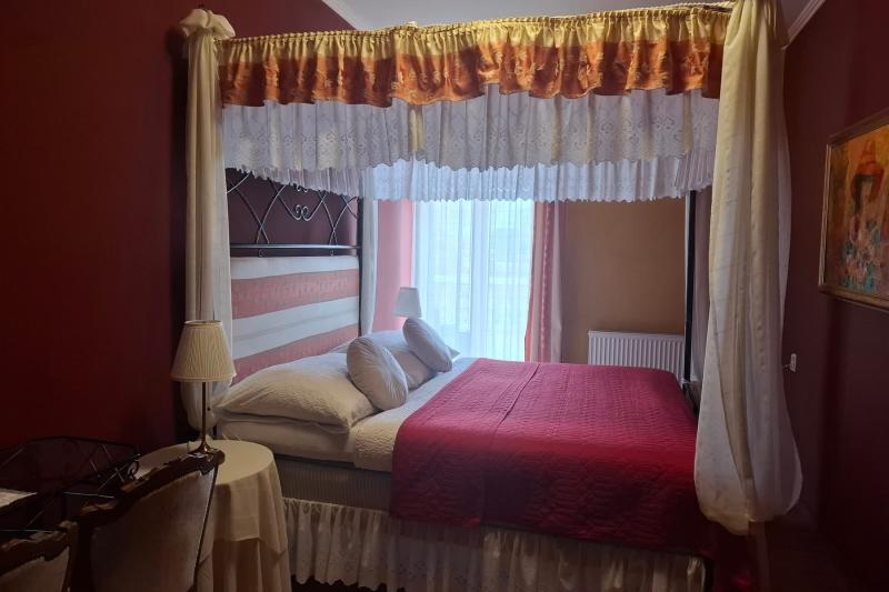 Hotel Plauter Kúria – Suita Romantic – fotografia 1
